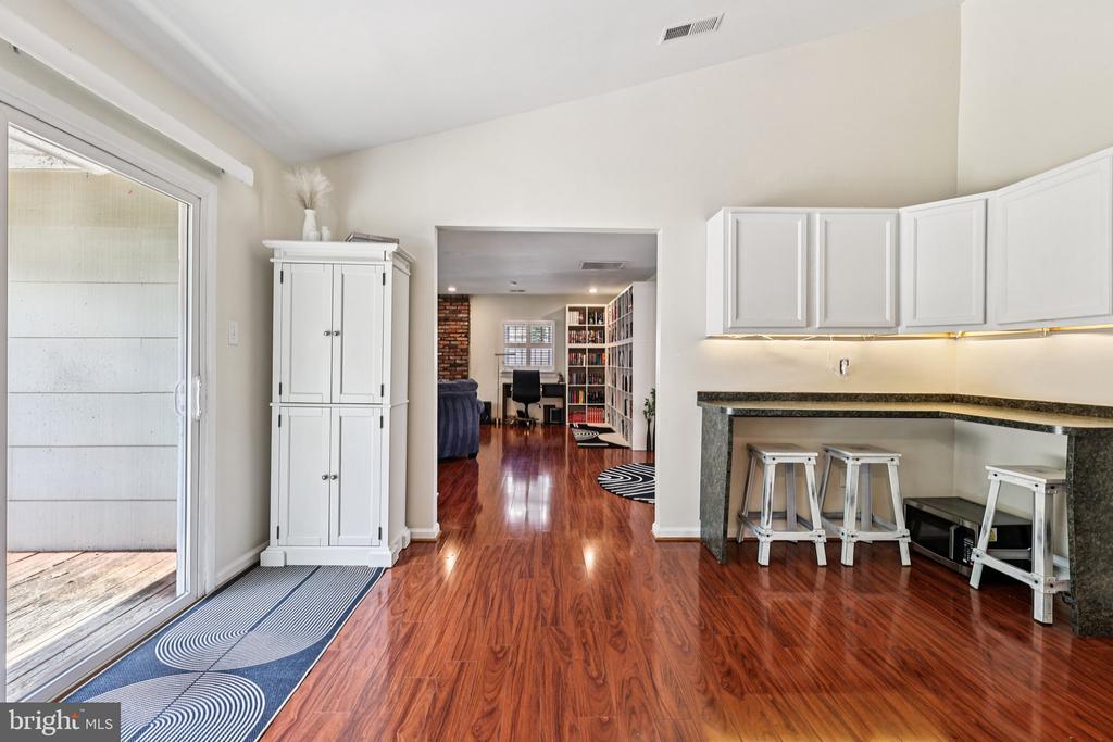 2412 PANTHER LANE