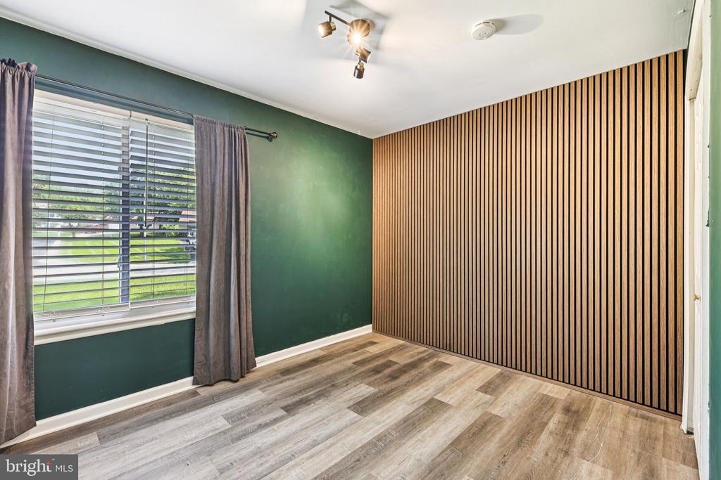 2412 PANTHER LANE