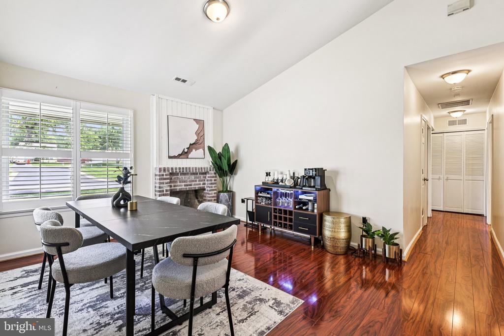 2412 PANTHER LANE