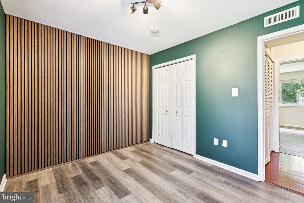 2412 PANTHER LANE