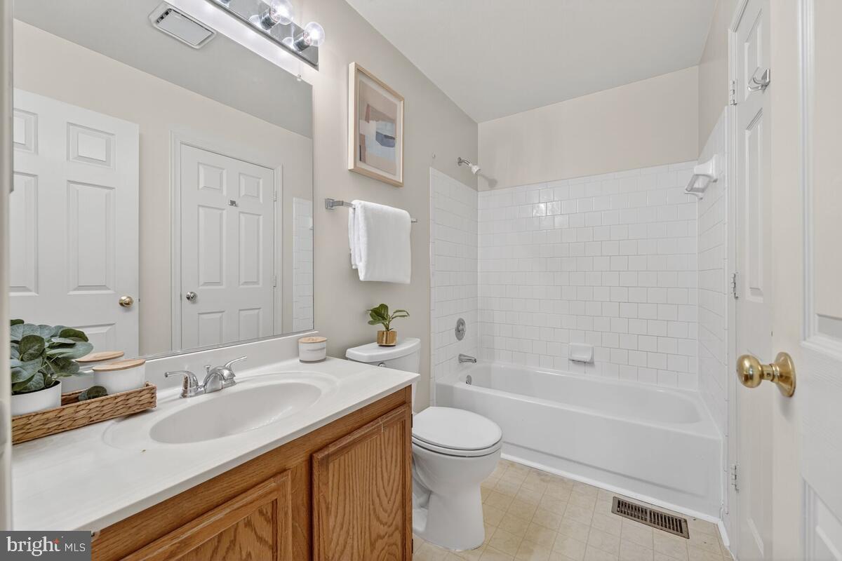 8644 DEVON HILLS DRIVE