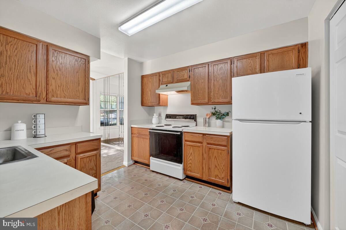 8644 DEVON HILLS DRIVE