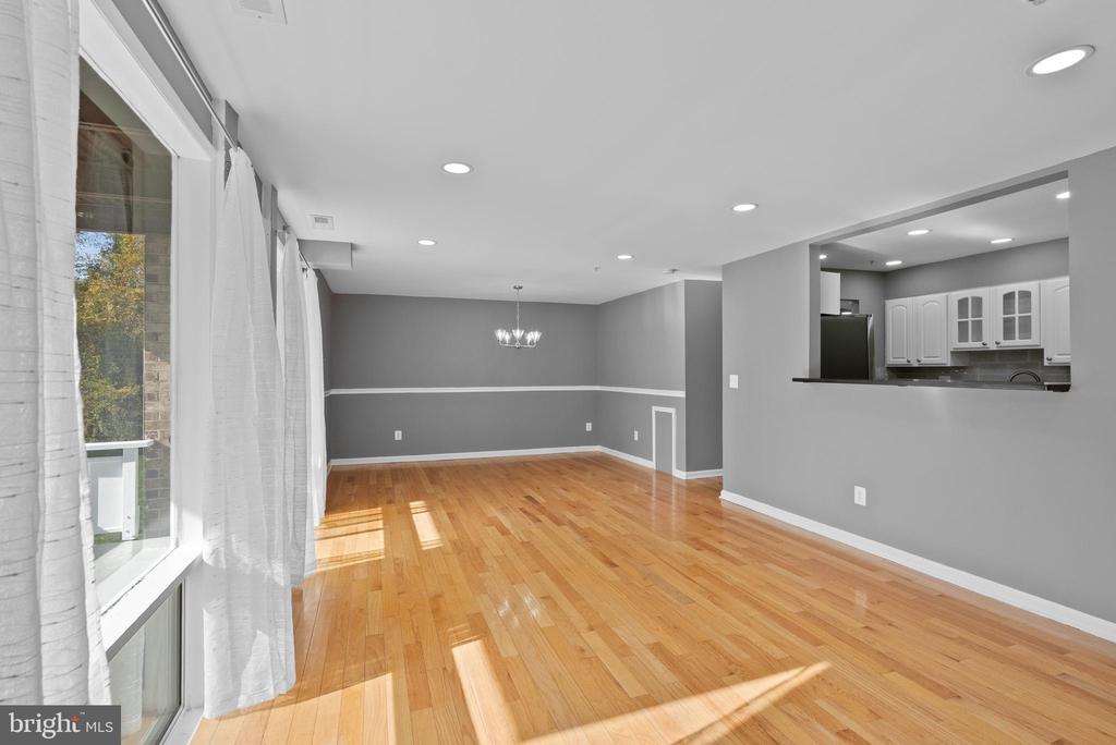 542 WILSON BRIDGE DRIVE 6743 B2