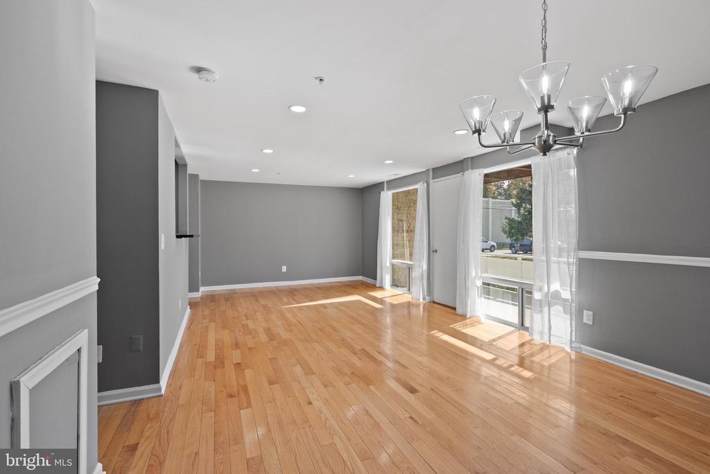 542 WILSON BRIDGE DRIVE 6743 B2