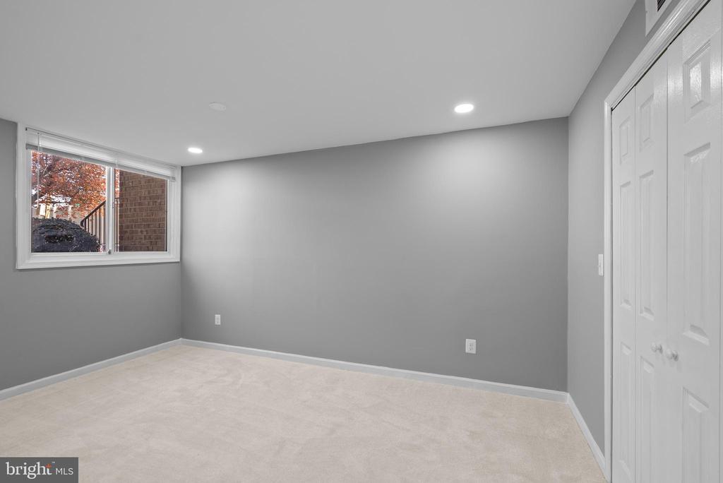 542 WILSON BRIDGE DRIVE 6743 B2