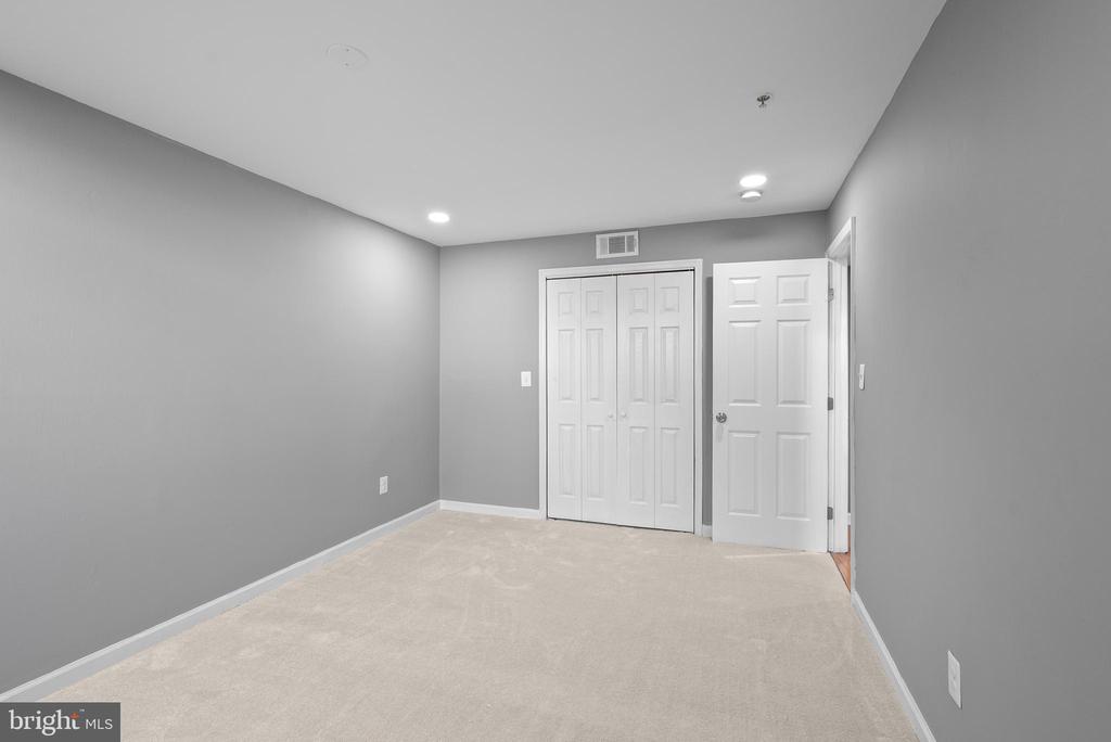 542 WILSON BRIDGE DRIVE 6743 B2