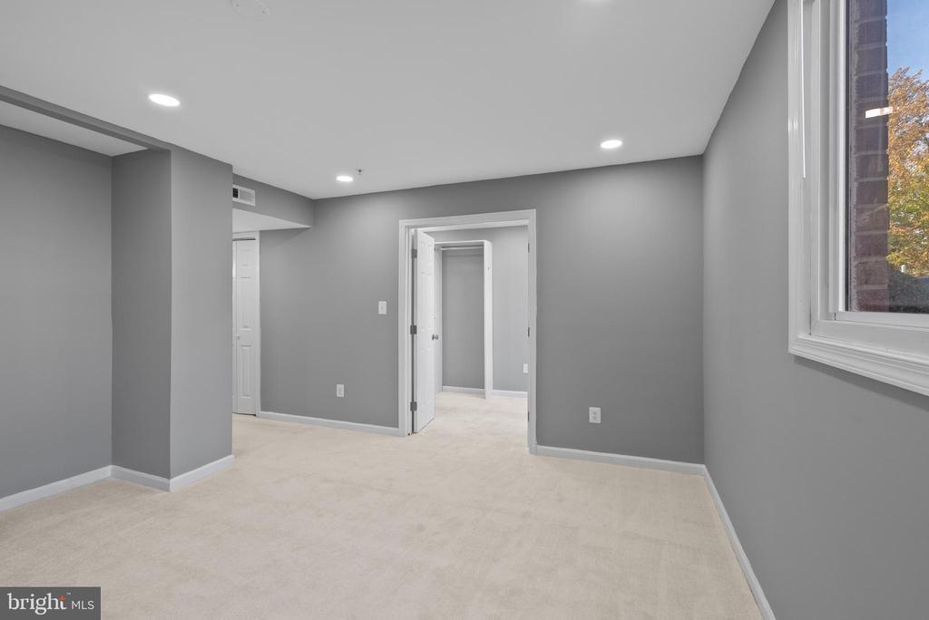 542 WILSON BRIDGE DRIVE 6743 B2