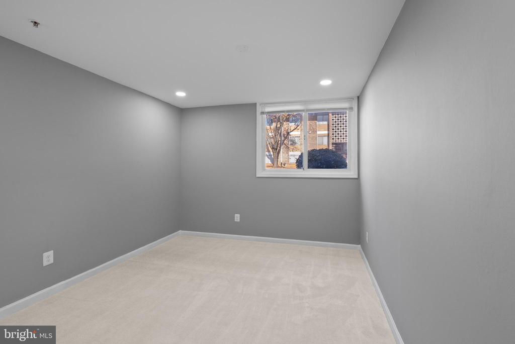 542 WILSON BRIDGE DRIVE 6743 B2