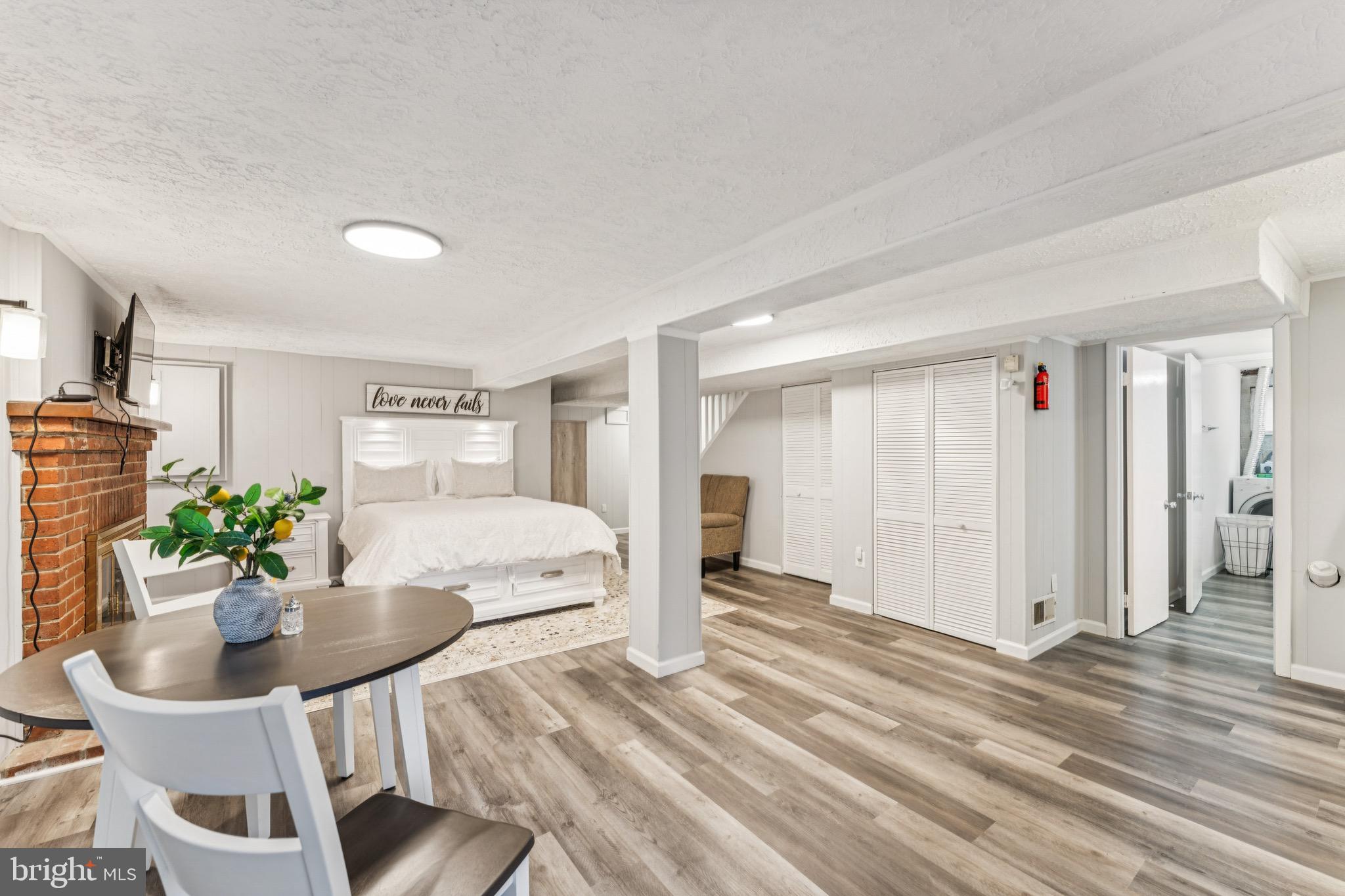 3409 SOUTHERN AVENUE