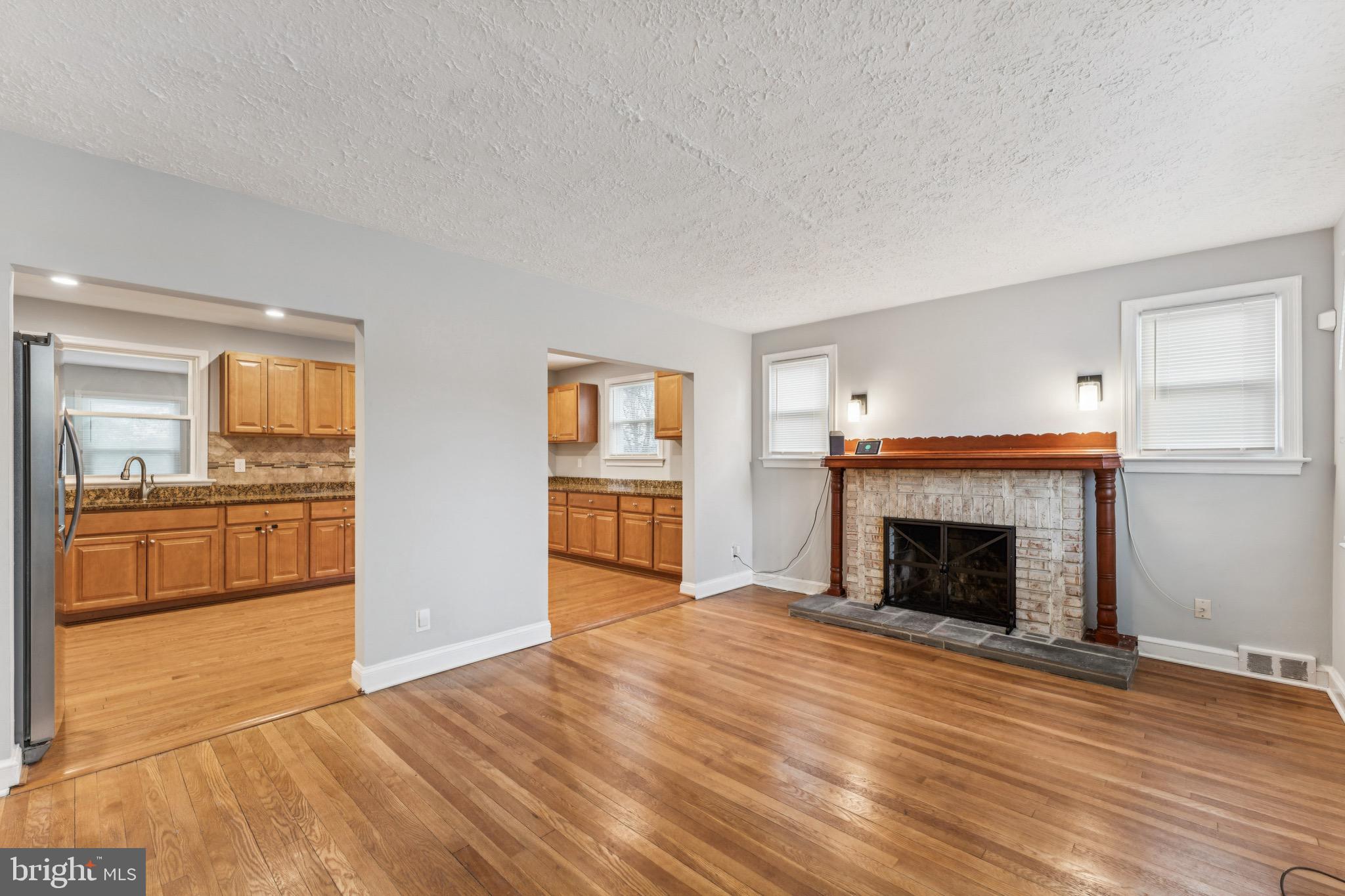 3409 SOUTHERN AVENUE