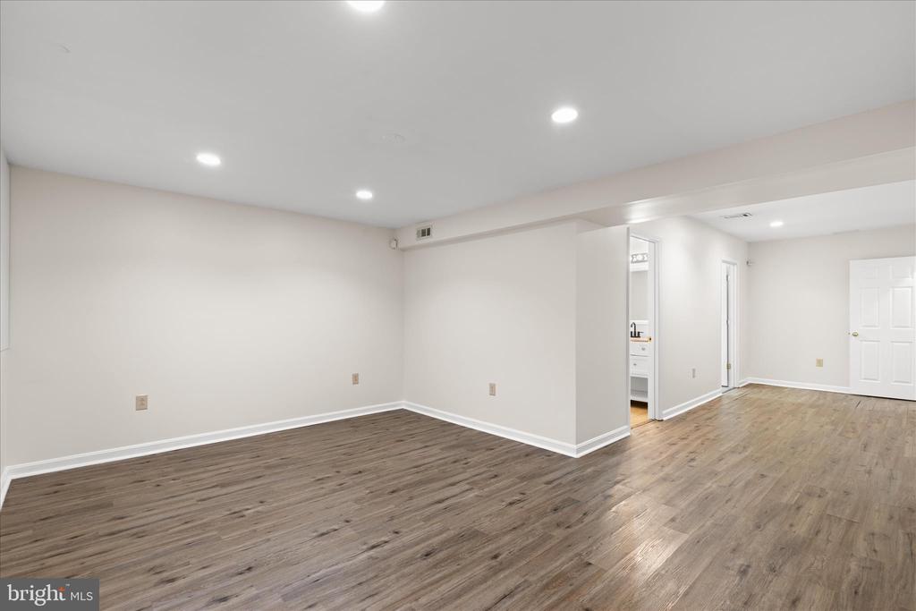 957 SAINT MICHAELS DRIVE