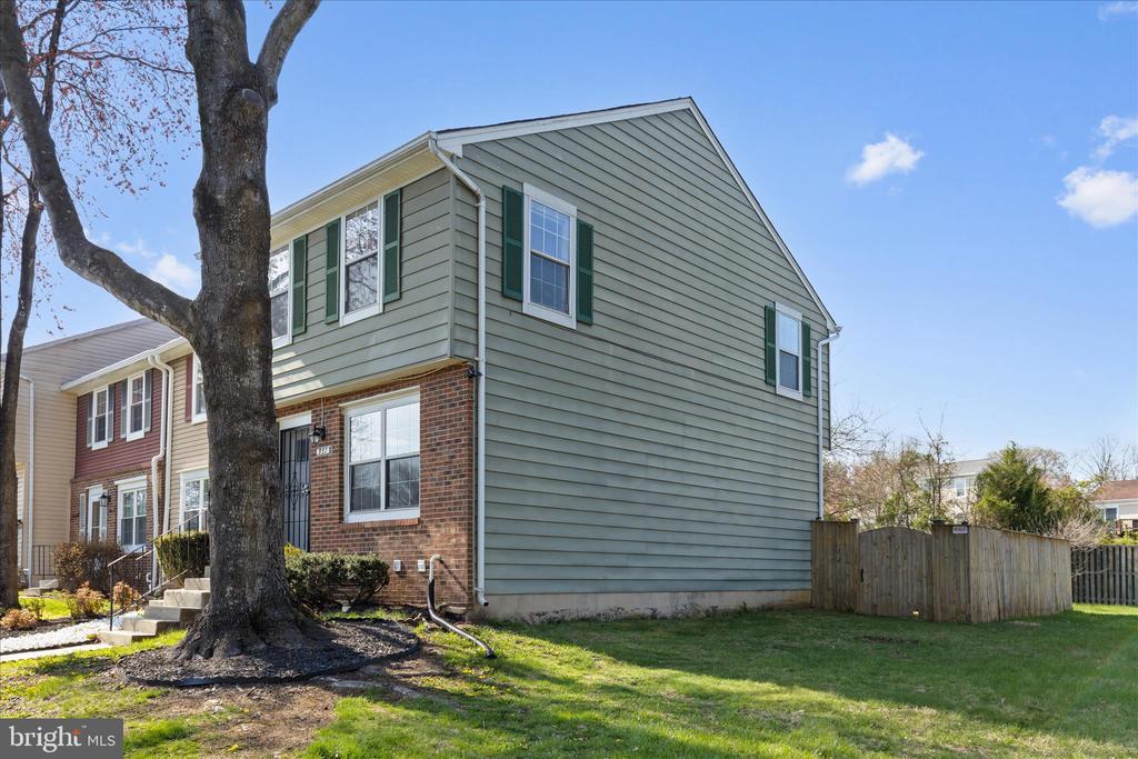 957 SAINT MICHAELS DRIVE