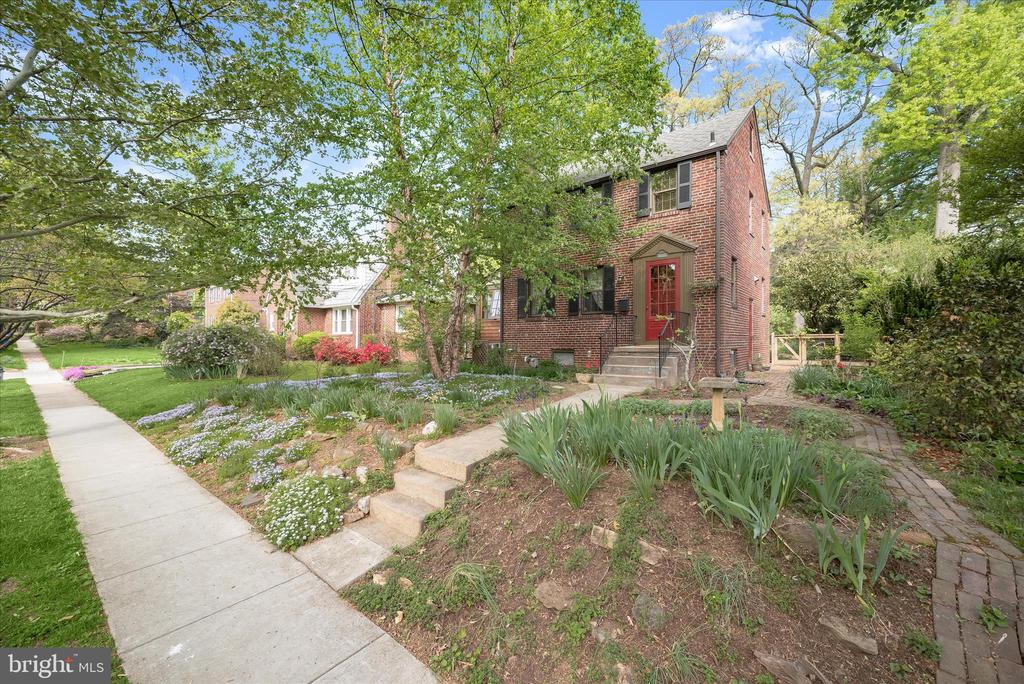 4014 TENNYSON ROAD
