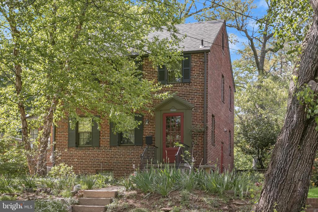 4014 TENNYSON ROAD