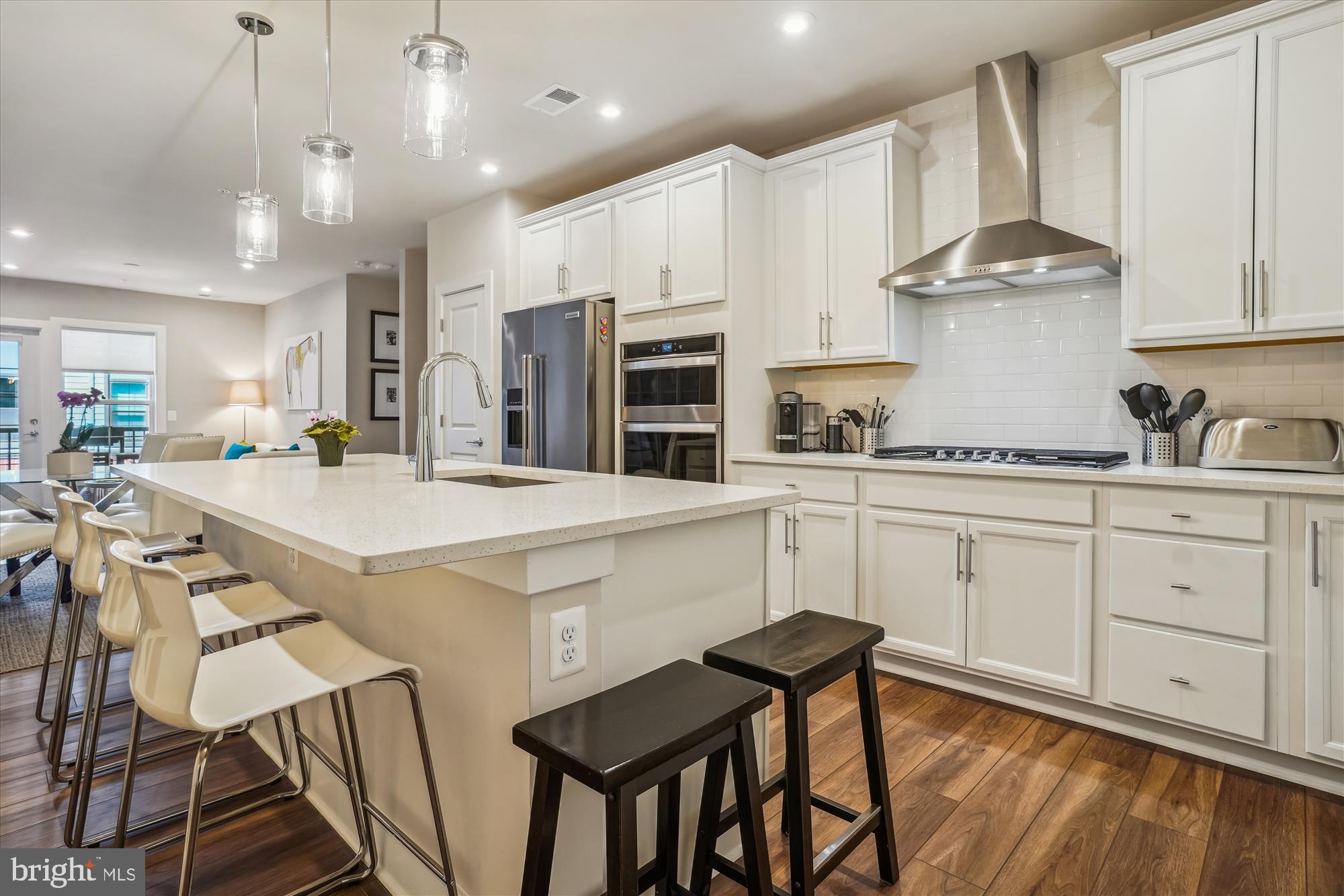 102 SAINT IVES PLACE 209