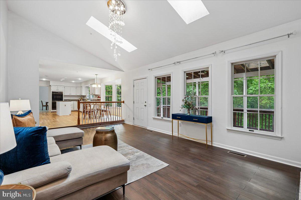 11101 NAVIGATORS COURT