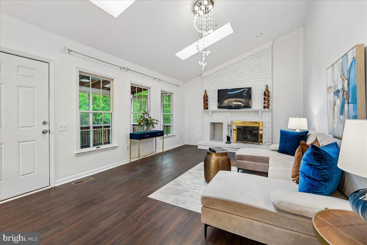 11101 NAVIGATORS COURT