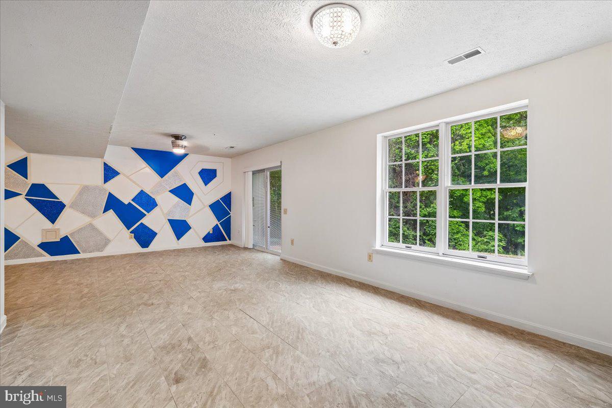 11101 NAVIGATORS COURT