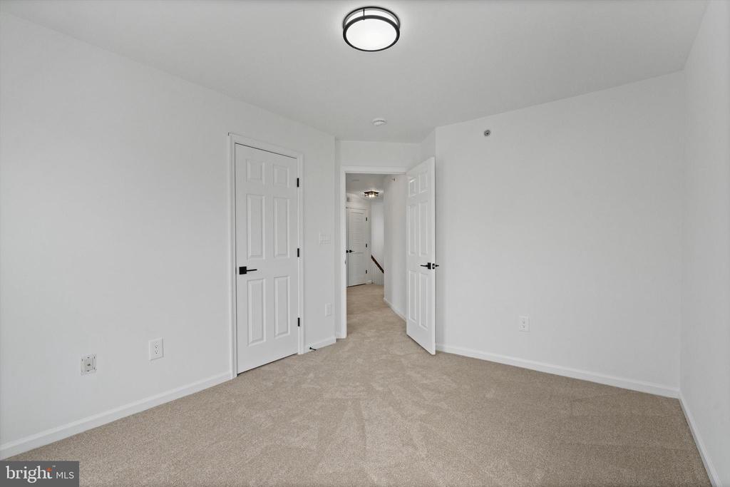 921 PINE FOREST LANE