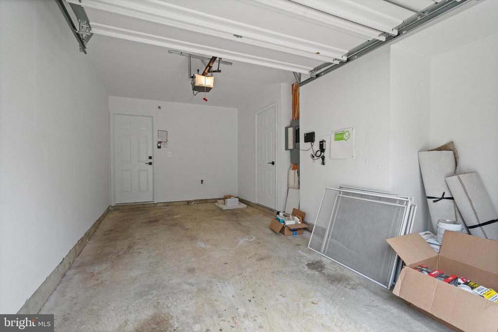 921 PINE FOREST LANE