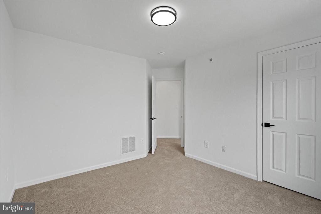 921 PINE FOREST LANE