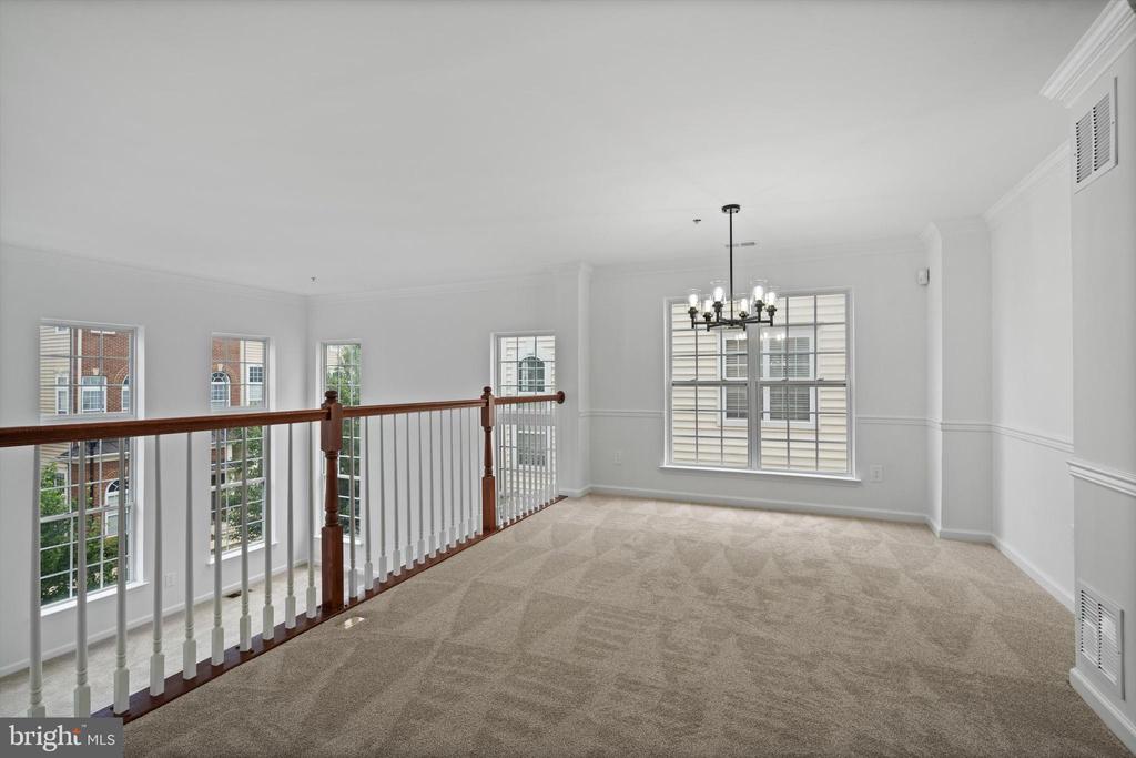 921 PINE FOREST LANE