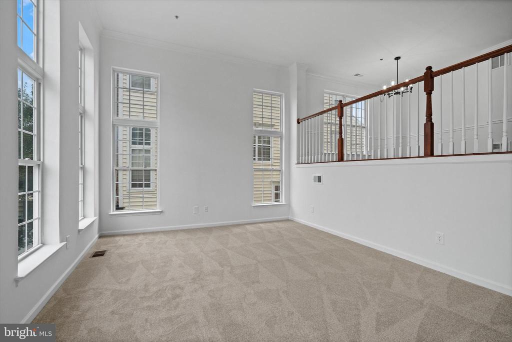 921 PINE FOREST LANE