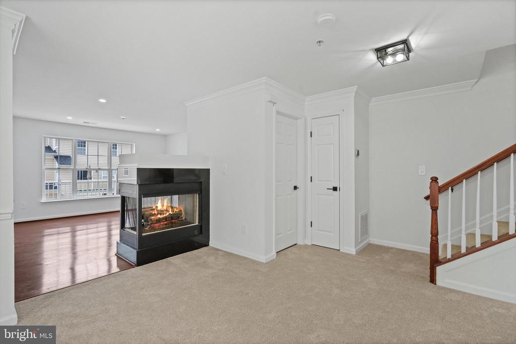 921 PINE FOREST LANE