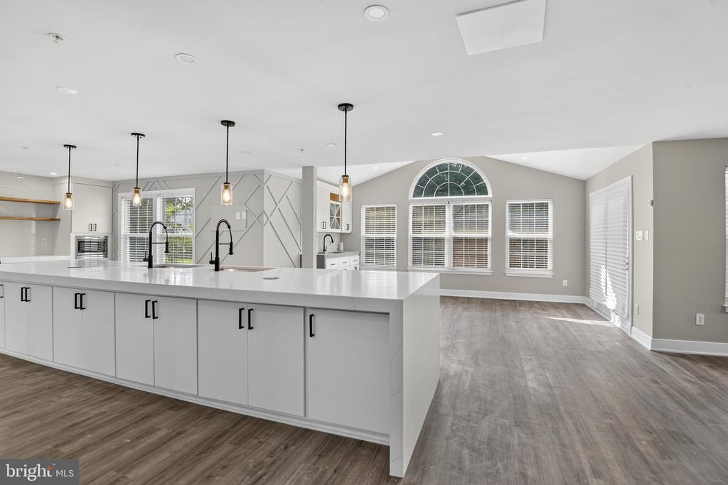 5304 DERBY MANOR LANE