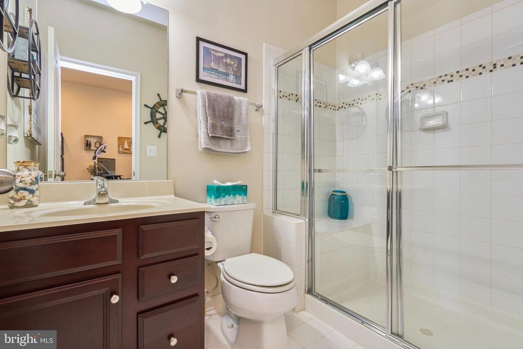 866 REGENTS SQUARE Unit: 336