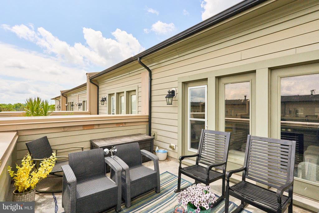 866 REGENTS SQUARE Unit: 336