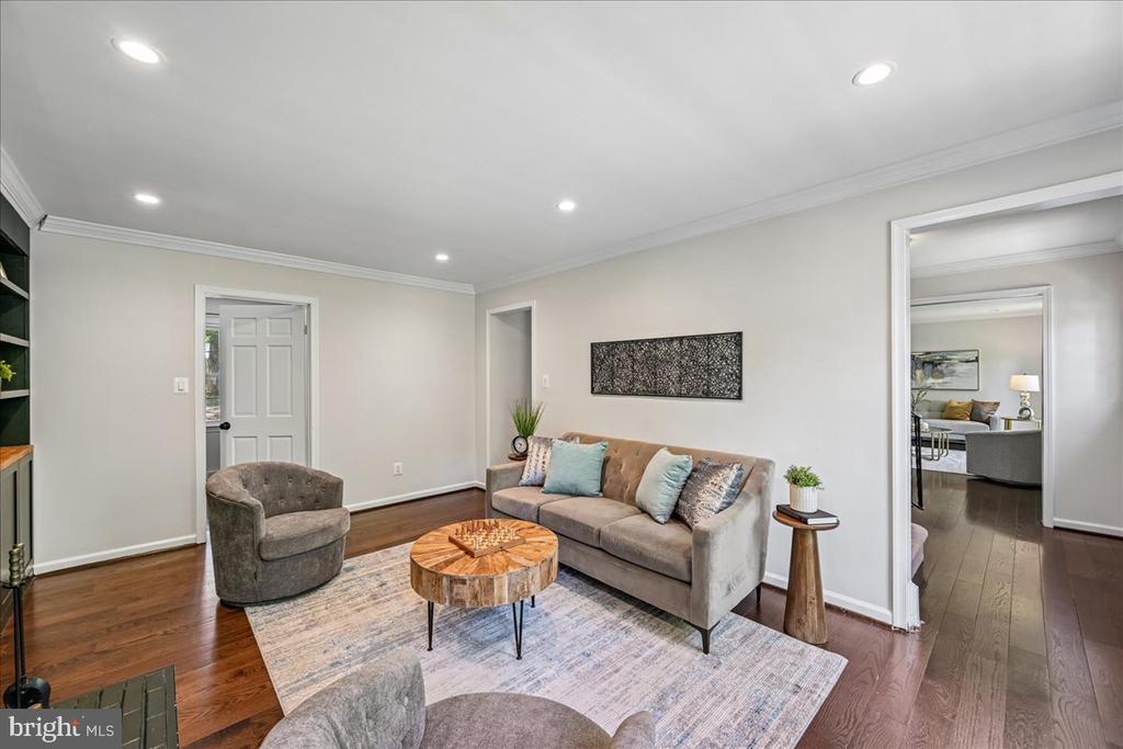 758 GLENEAGLES DRIVE