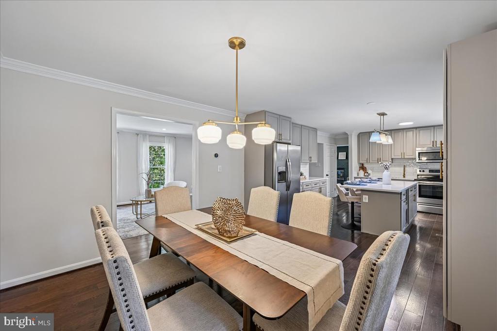 758 GLENEAGLES DRIVE