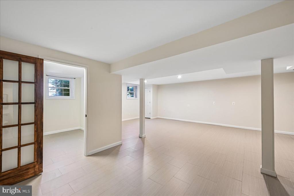 758 GLENEAGLES DRIVE