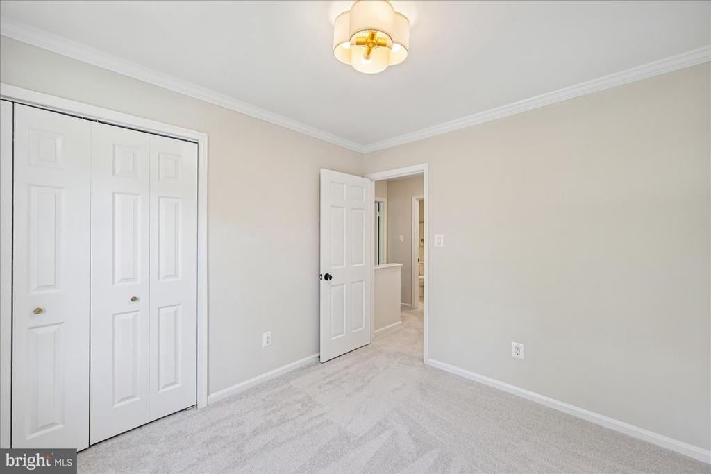 758 GLENEAGLES DRIVE