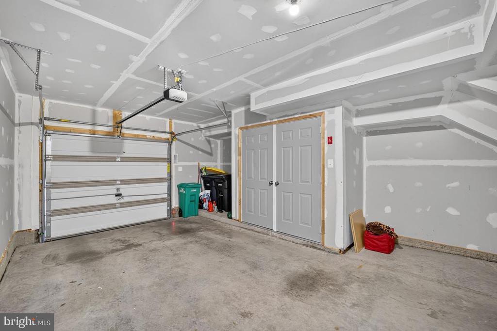 7103 WYTHE ALLEY