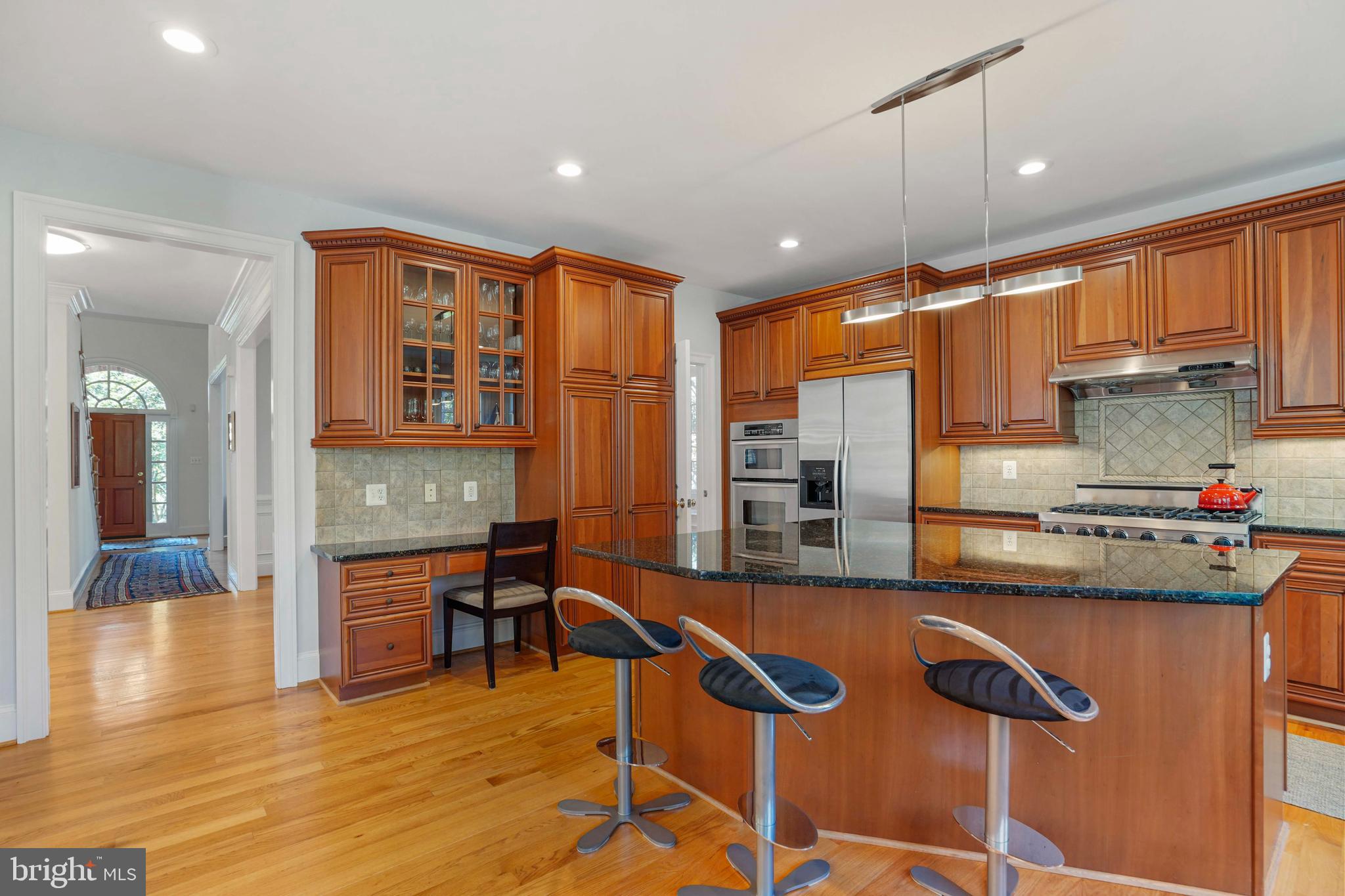 3077 N QUINCY STREET