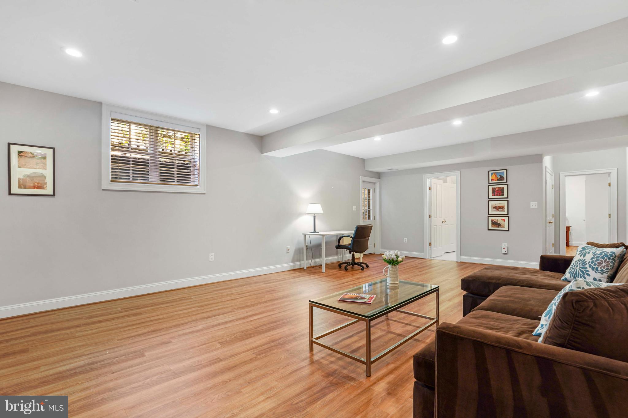 3077 N QUINCY STREET