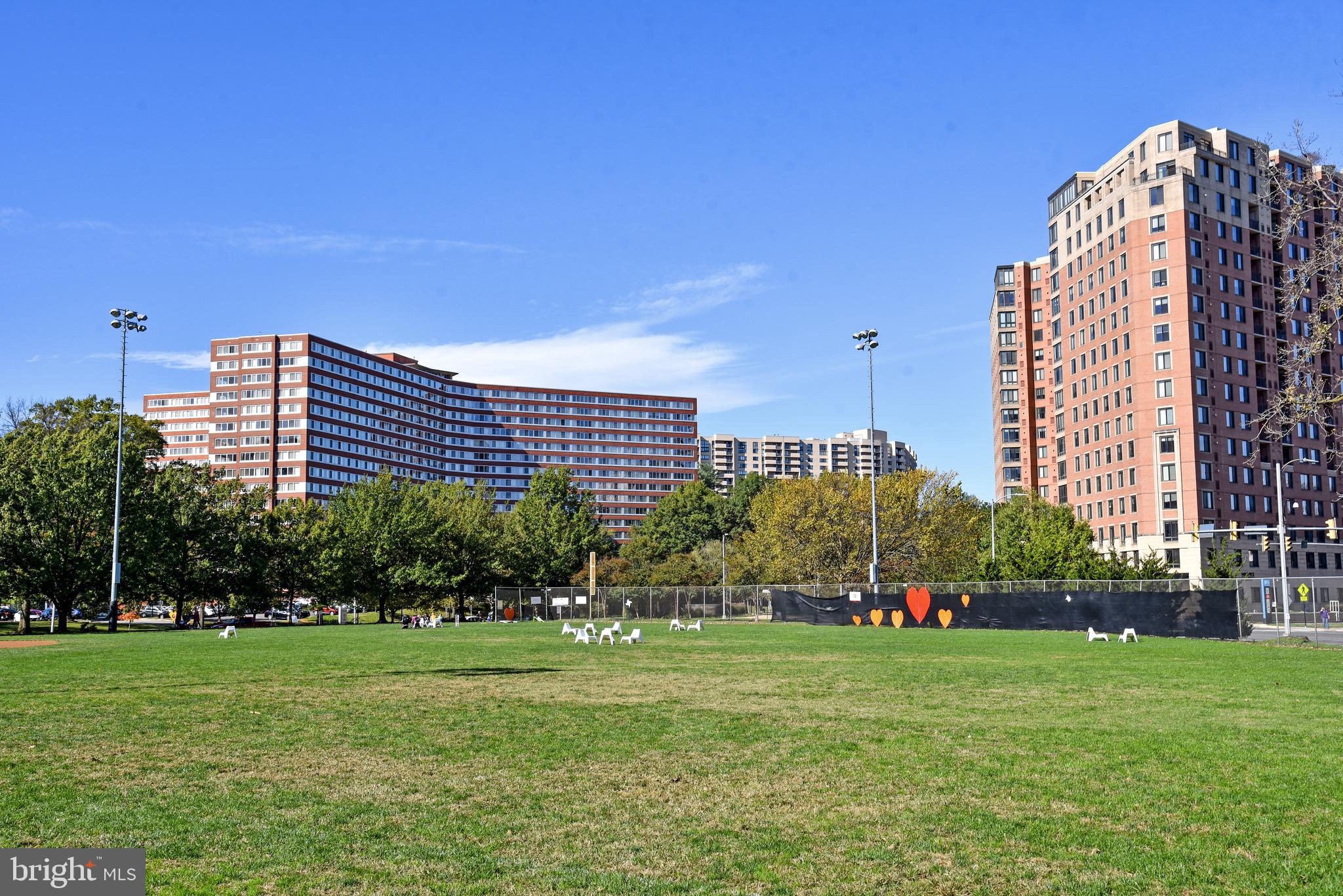 1200 S ARLINGTON RIDGE ROAD S 607