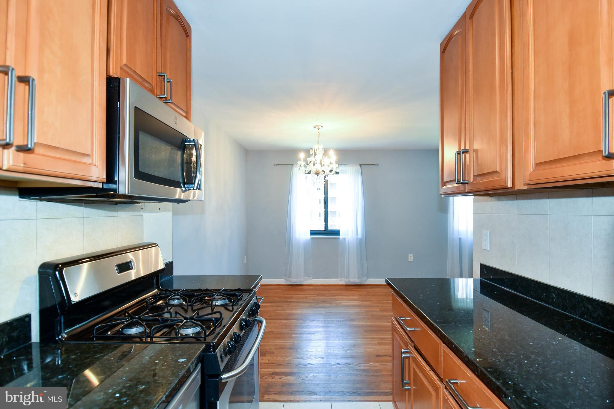 1200 S ARLINGTON RIDGE ROAD S 607