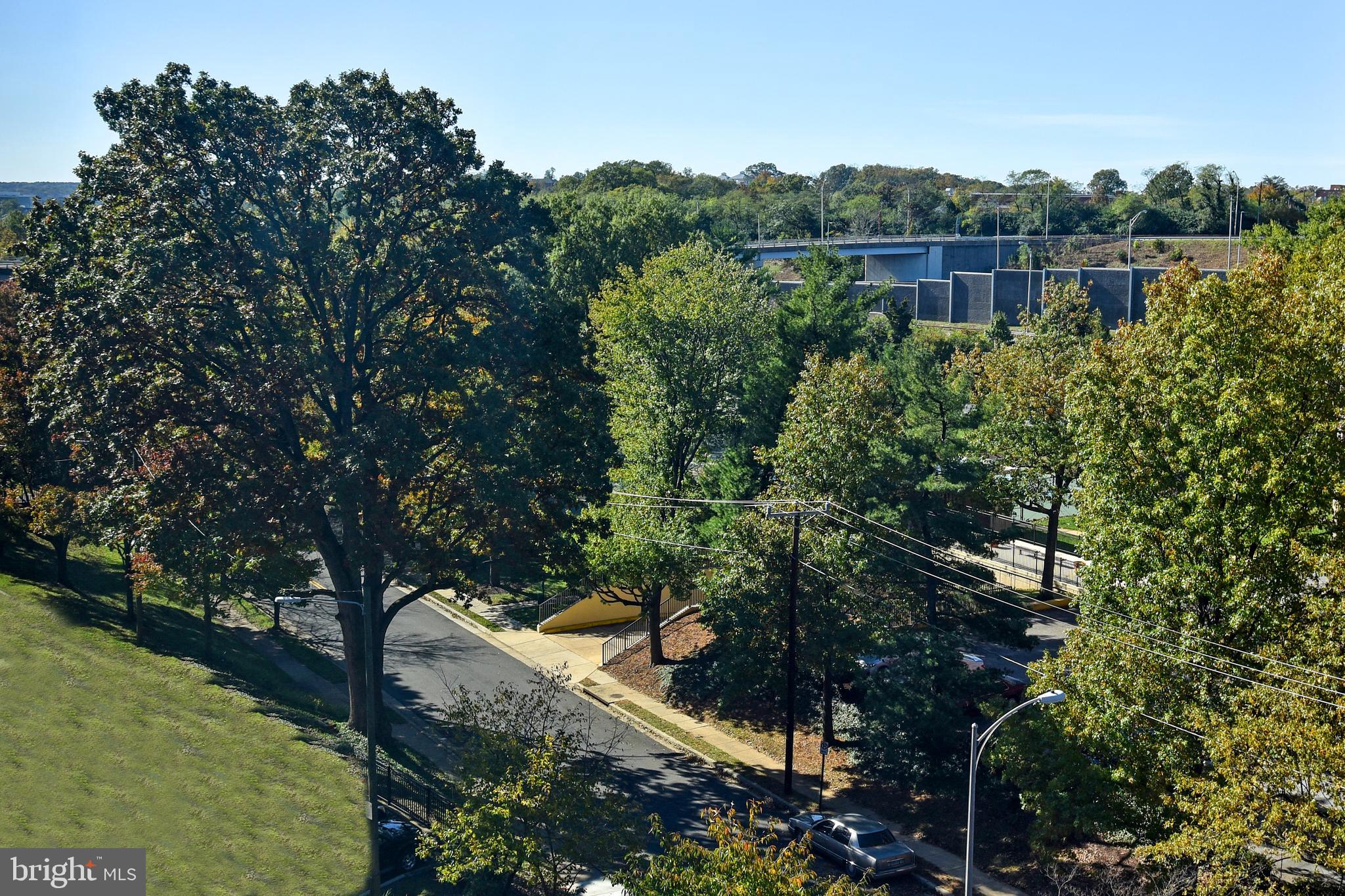 1200 S ARLINGTON RIDGE ROAD S 607