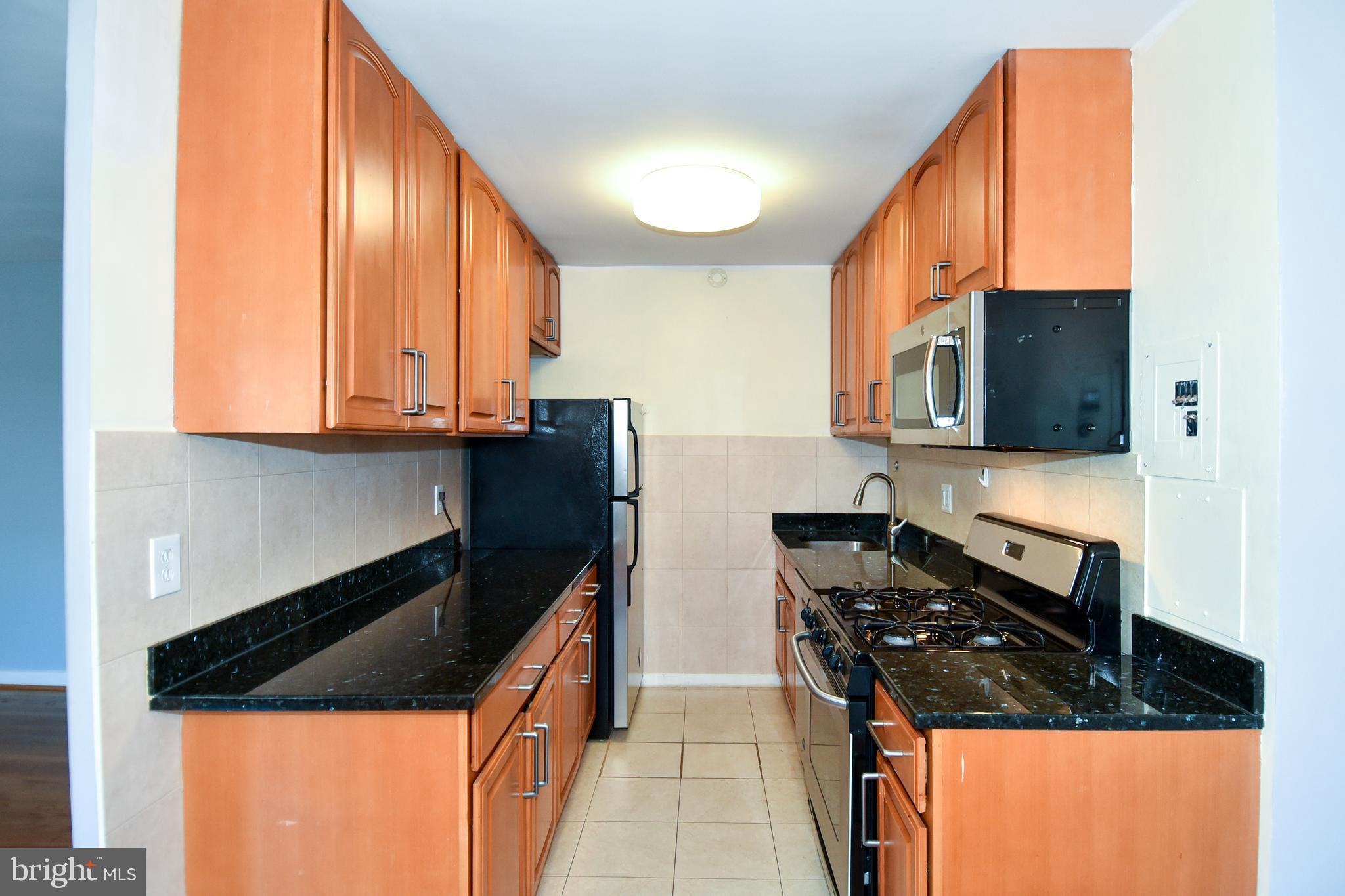 1200 S ARLINGTON RIDGE ROAD S 607