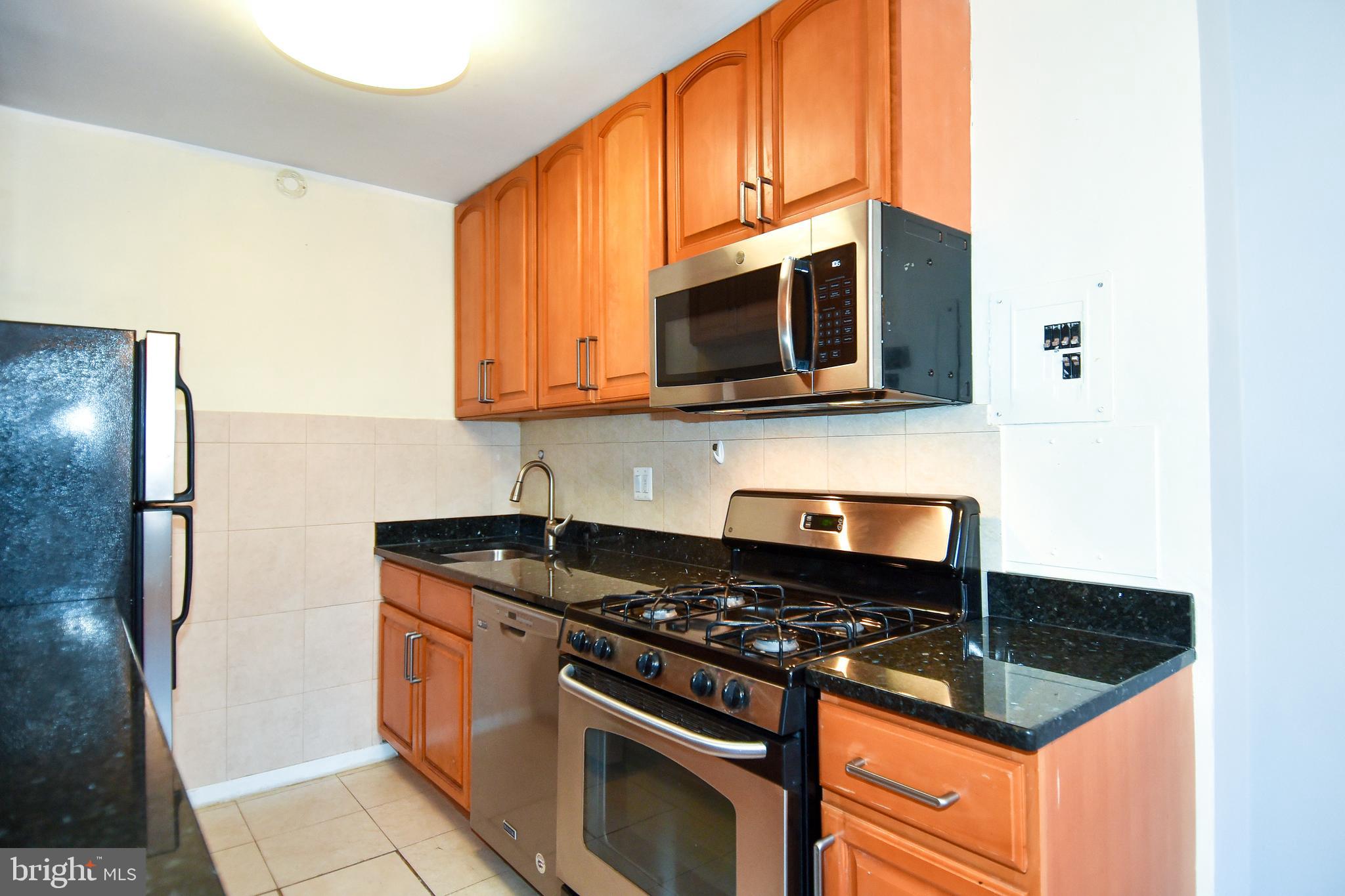 1200 S ARLINGTON RIDGE ROAD S 607