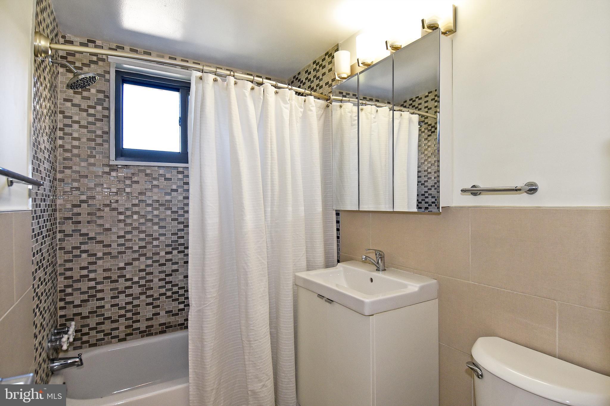 1200 S ARLINGTON RIDGE ROAD S 607