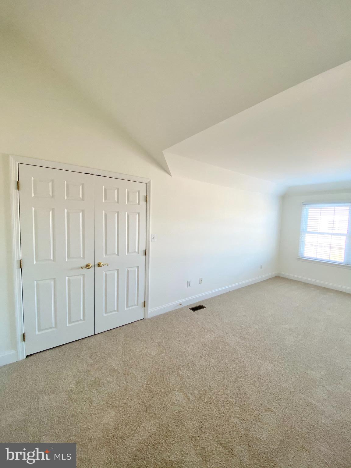1562 21ST COURT N