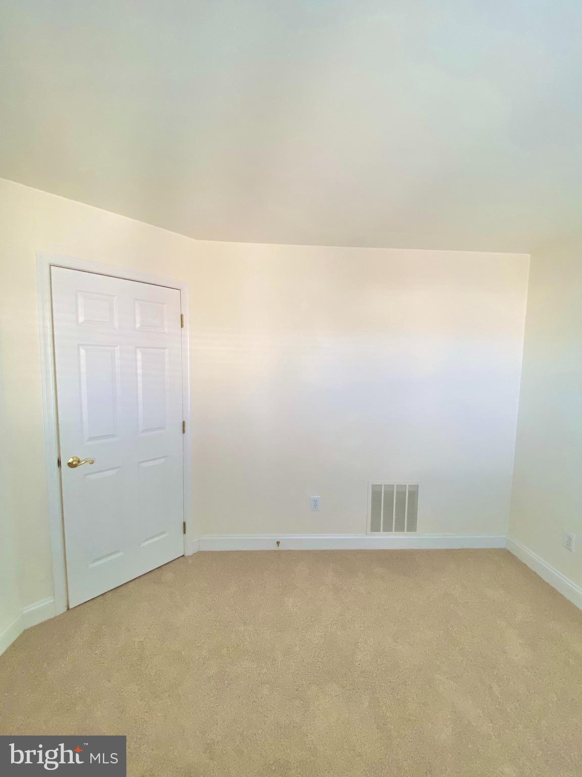 1562 21ST COURT N