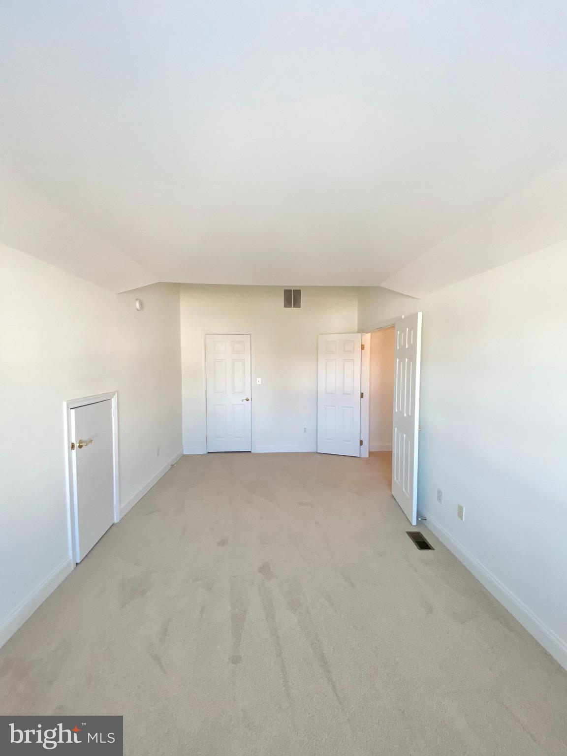 1562 21ST COURT N