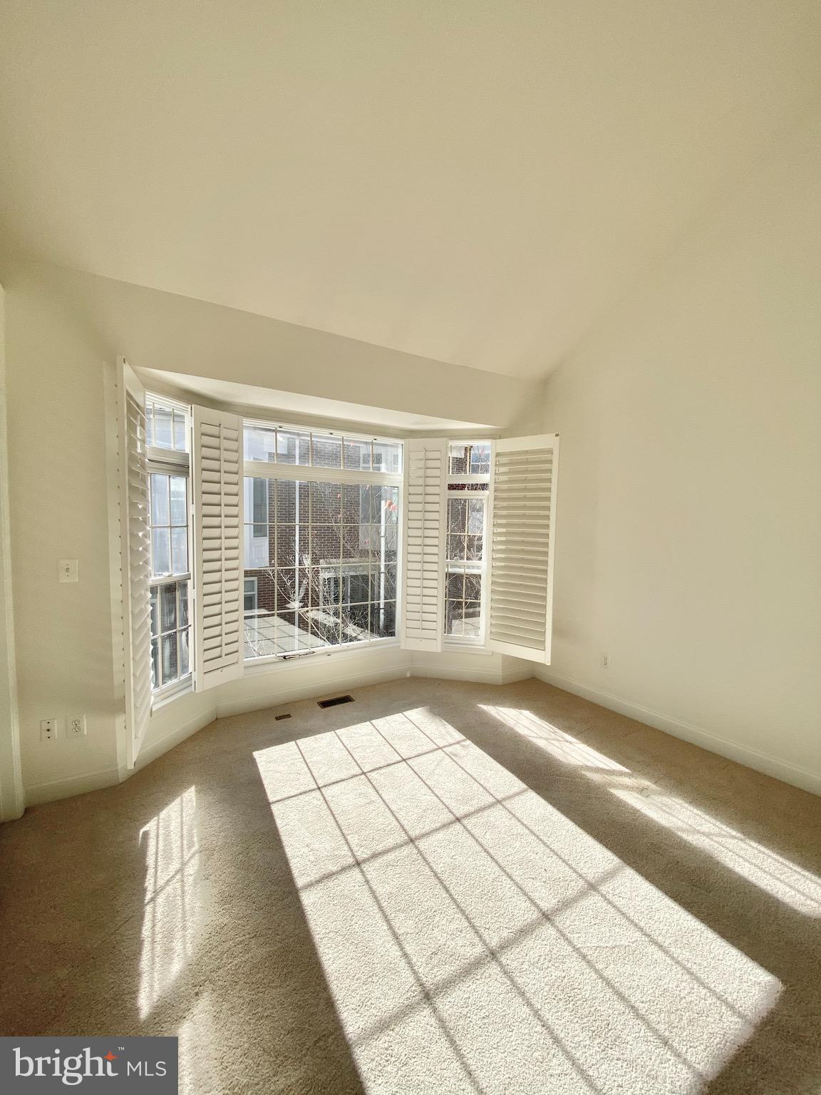 1562 21ST COURT N