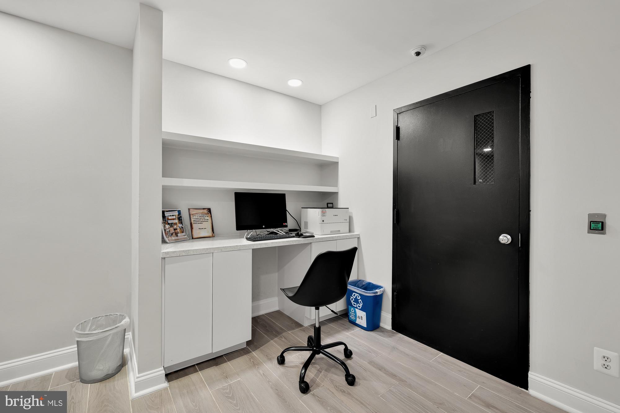 1001 N VERMONT STREET 409