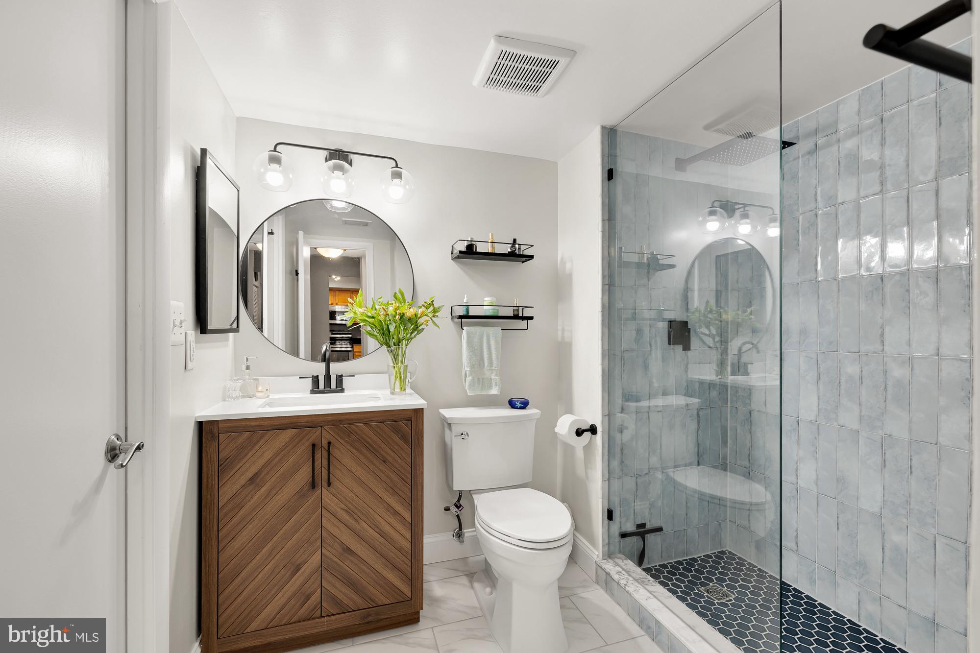 1001 N VERMONT STREET 409